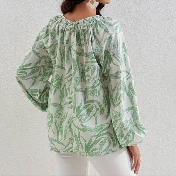 Like New Women's Size Large Long Sleeve Leaf Print Tie Neck Blouse - Picture 6 of 13